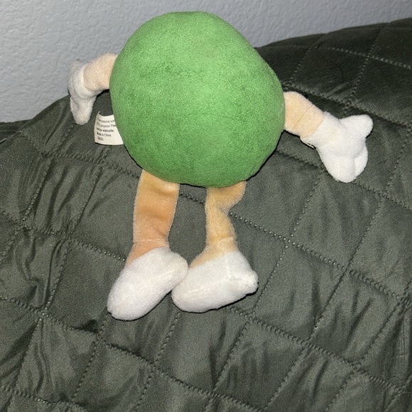 Used condition M&M’s Green stuffed figurine Christmas any holiday green lady M&M - Picture 4 of 9